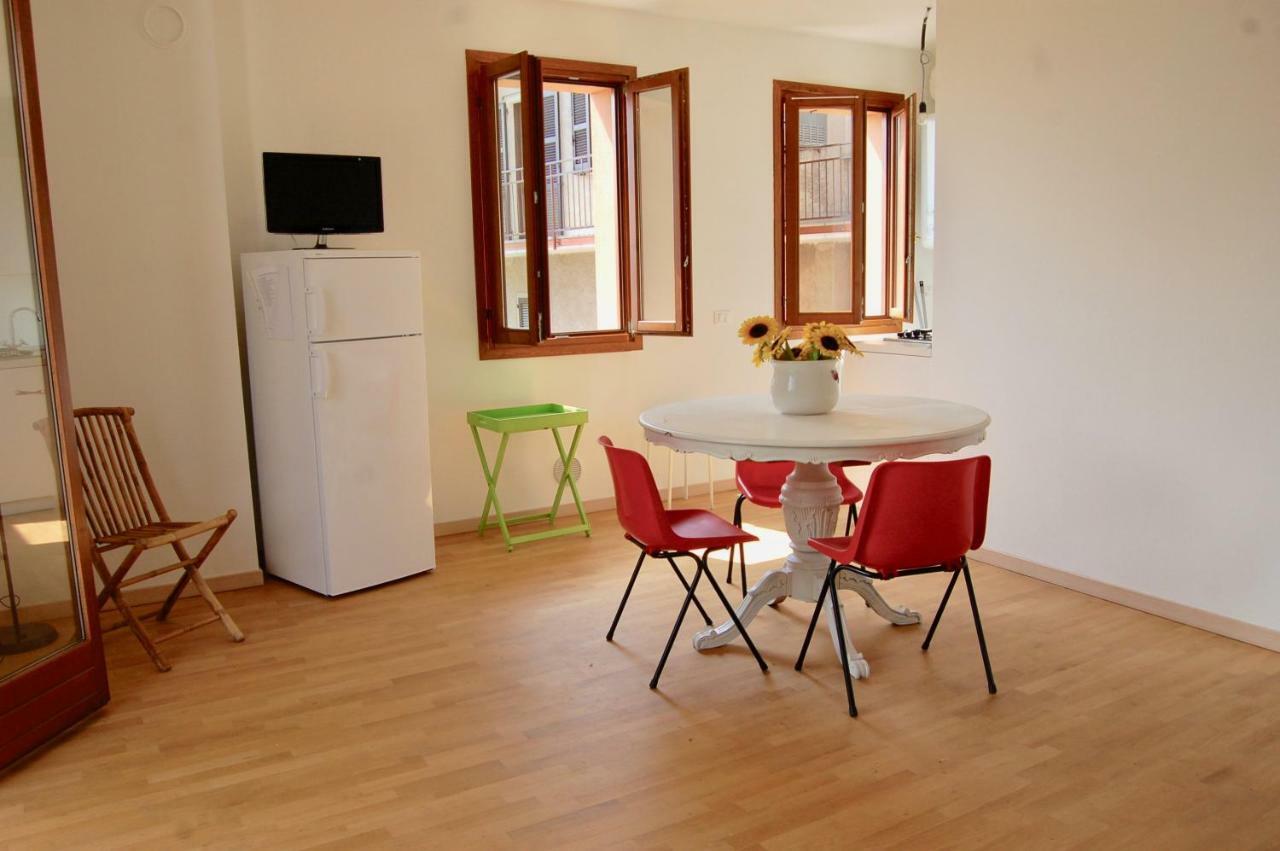 Appartement Casa Patrizia à Sueglio Extérieur photo